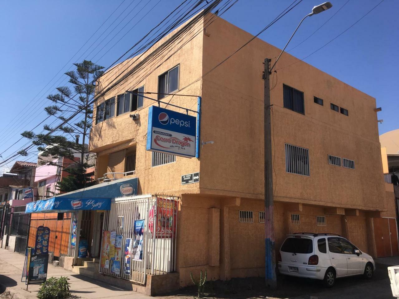Hotel Hogar Dona Gloria à Iquique Extérieur photo